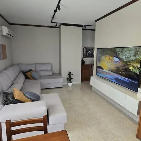 Lumar Terrace Apartment