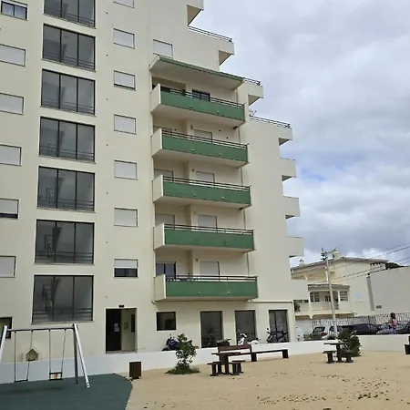 Lumar Terrace Apartment *